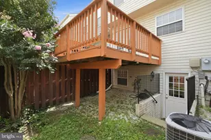 6374 Michael Robert Dr, Springfield, VA 22150 - Photo 24