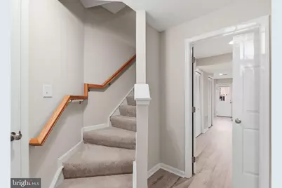 6374 Michael Robert Drive, Springfield, VA 22150 - Photo 8