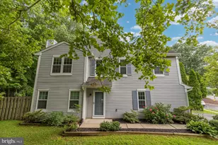 10201 Faire Commons Ct, Burke, VA 22015 - Photo 2