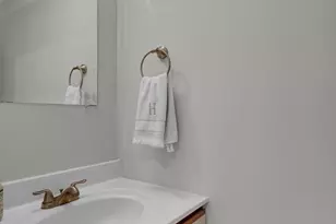 7576 Wood Mist Ln, Falls Church, VA 22043 - Photo 8