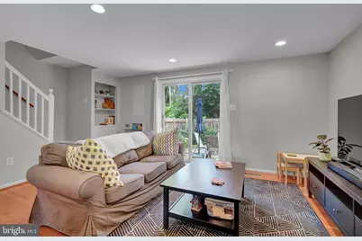 7576 Wood Mist Lane, Falls Church, VA 22043 - Photo 10