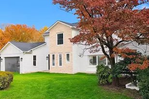 3237 Sleepy Hollow Rd, Falls Church, VA 22042 - Photo 2