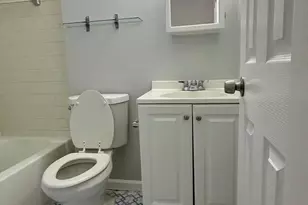 9798 Hagel Cir, Lorton, VA 22079 - Photo 10