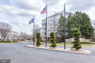 1645 International Dr, McLean, VA 22102 - Photo 2