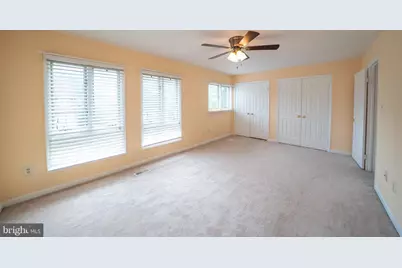 10168 Turnberry Place, Oakton, VA 22124 - Photo 14
