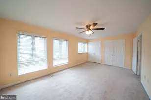 10168 Turnberry Pl, Oakton, VA 22124 - Photo 14