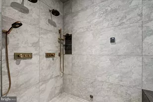 1405 Wolftrap Run Rd, Vienna, VA 22182 - Photo 48