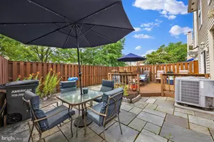 8601 Venoy Ct, Alexandria, VA 22309 - Photo 10