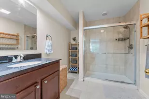 7501 Ashby Ln, Alexandria, VA 22315 - Photo 16