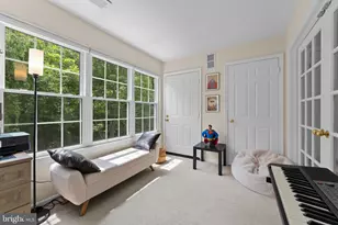 7501 Ashby Ln, Alexandria, VA 22315 - Photo 10