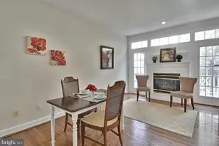 1809 Fawncrest Ct, Vienna, VA 22182 - Photo 4