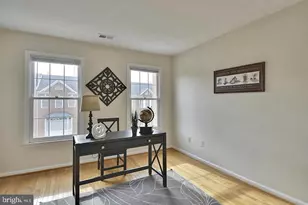 1809 Fawncrest Ct, Vienna, VA 22182 - Photo 12