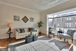 1809 Fawncrest Ct, Vienna, VA 22182 - Photo 2