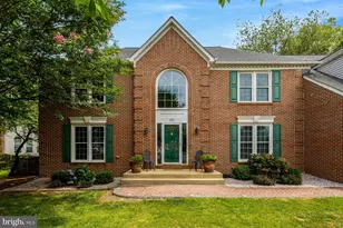 1501 Snowflake Ct, Herndon, VA 20170 - Photo 4