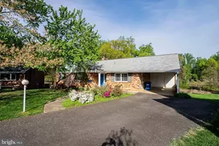 6608 Fairlawn Dr, McLean, VA 22101 - Photo 2