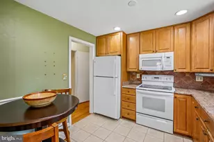3332 Kaywood Dr, Falls Church, VA 22041 - Photo 14