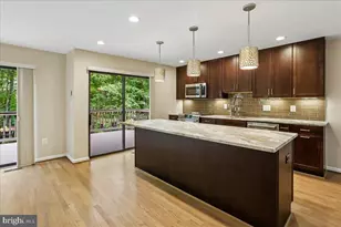 11310 Dockside Cir, Reston, VA 20191 - Photo 12