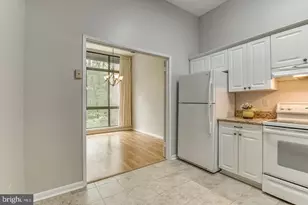 11564 Rolling Green Ct, Reston, VA 20191 - Photo 16