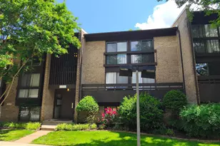 11564 Rolling Green Ct, Reston, VA 20191 - Photo 2