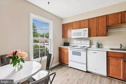 [Address not provided], Alexandria, VA 22306 - Photo 12