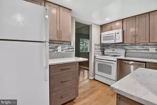 1534 Northgate Square, Reston, VA 20190 - Photo 12