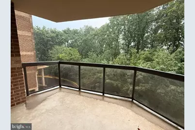 8370 Greensboro Drive #218, McLean, VA 22102 - Photo 2
