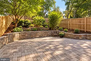 2708 Farmington Dr, Alexandria, VA 22303 - Photo 18