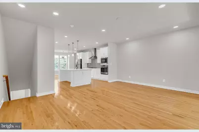 9340 Sweetbay Magnolia Court, Fairfax, VA 22031 - Photo 12