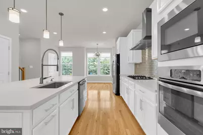 9340 Sweetbay Magnolia Court, Fairfax, VA 22031 - Photo 16