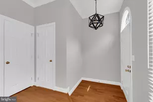 2715 Pembsly Dr, Vienna, VA 22181 - Photo 8