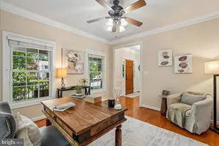6322 Halsey Rd, McLean, VA 22101 - Photo 8