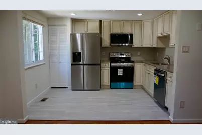 8179 Curving Creek Court, Springfield, VA 22153 - Photo 2
