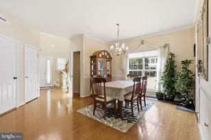 3738 Freehill Ln, Fairfax, VA 22033 - Photo 10