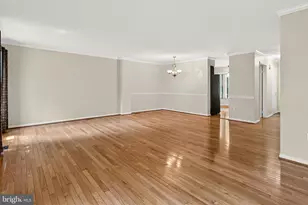 5719 Oakshore Ct, Burke, VA 22015 - Photo 12
