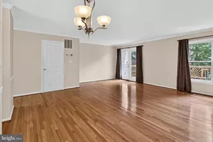 5719 Oakshore Ct, Burke, VA 22015 - Photo 14