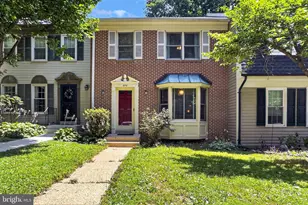 5719 Oakshore Ct, Burke, VA 22015 - Photo 4