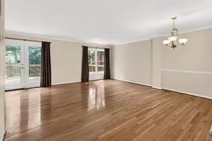 5719 Oakshore Ct, Burke, VA 22015 - Photo 8
