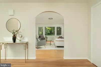 3804 Acosta Road, Fairfax, VA 22031 - Photo 2