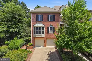6656 Hampton Park Ct, McLean, VA 22101 - Photo 2