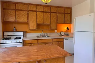 6514 Potomac Ave, Alexandria, VA 22307 - Photo 2
