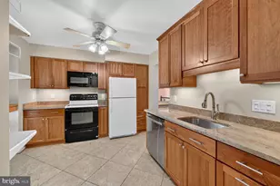 5619 Ridge View Dr, Alexandria, VA 22310 - Photo 1