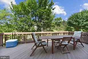 7035 Fieldhurst Ct, Alexandria, VA 22315 - Photo 24