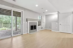 6055 Meyers Landing Ct, Burke, VA 22015 - Photo 22