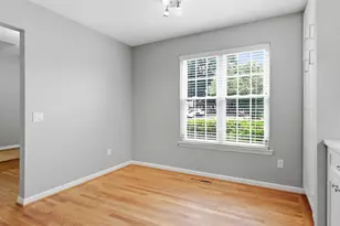 6055 Meyers Landing Ct, Burke, VA 22015 - Photo 4