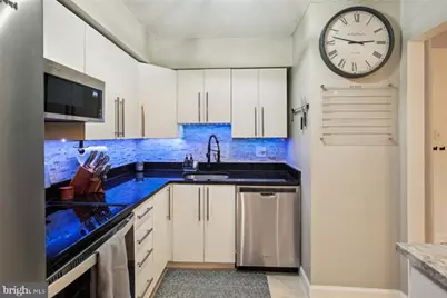 3803 Laramie Place #122E, Alexandria, VA 22309 - Photo 6