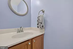 6109 Liverpool Ln, Alexandria, VA 22315 - Photo 10