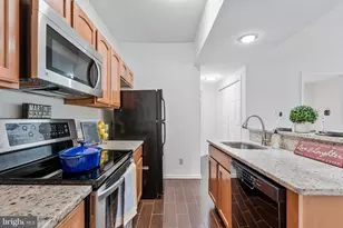 12165 Penderview Terrace, Fairfax, VA 22033 - Photo 10