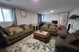 7009 Lamp Post Ln, Alexandria, VA 22306 - Photo 1