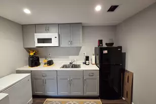 7009 Lamp Post Ln, Alexandria, VA 22306 - Photo 6