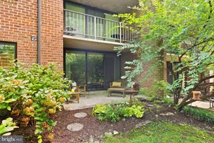 1414 Northgate Square, Reston, VA 20190 - Photo 2